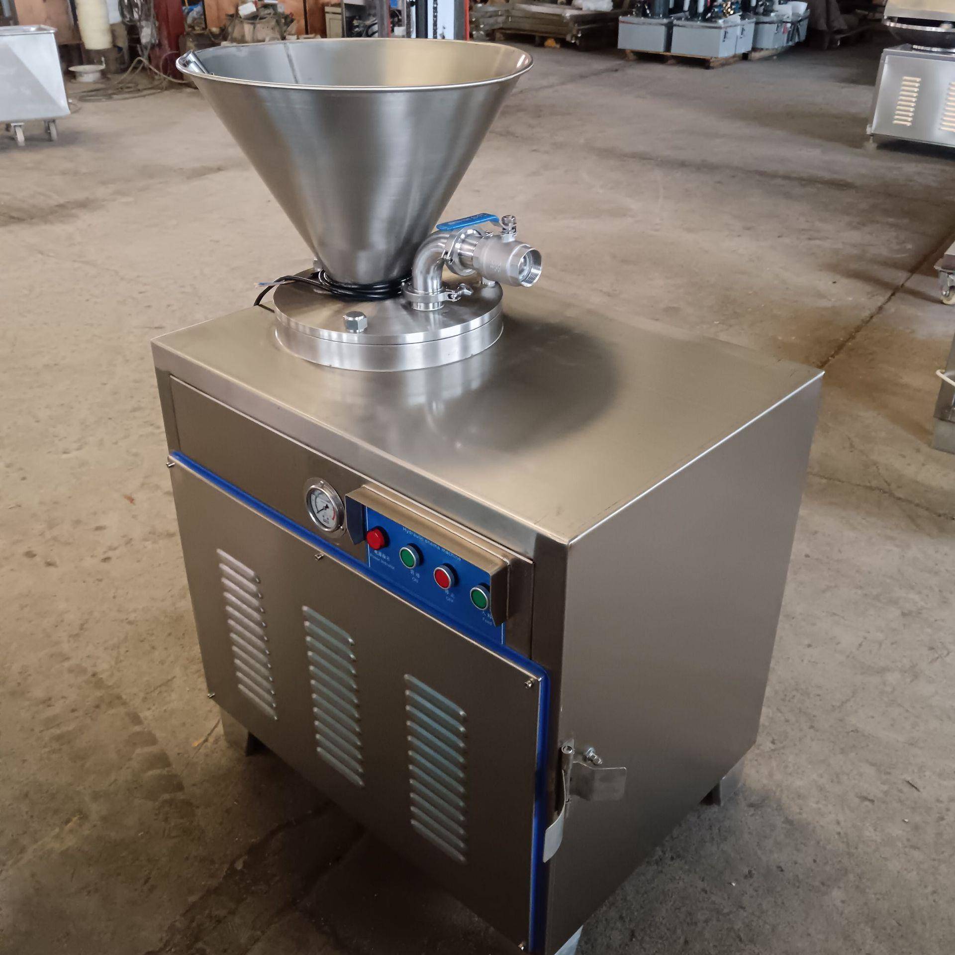 厂家不锈钢腊肠风干肠灌肠设备商用全自动香肠鸭血肠灌肠机