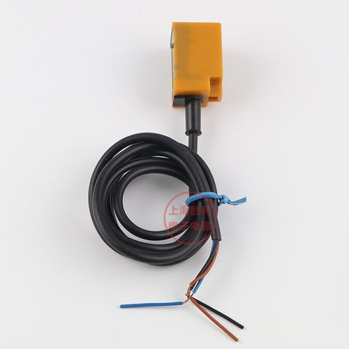 方形接近开关TL-N5ME1直流三线NPN常开 距离感应器开关探头