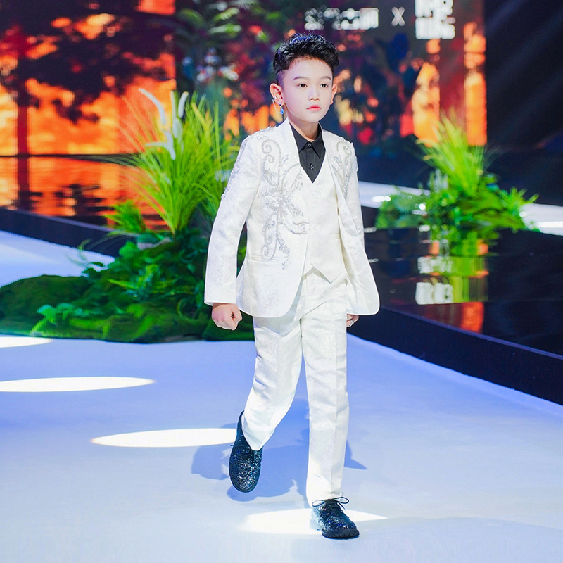 儿童西装套装男童2024新款高端模特走秀潮服男孩主持人花童演出服