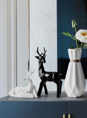现代轻奢陶瓷麋鹿摆件创意家居客厅电视柜酒柜装饰品乔迁新居礼物
