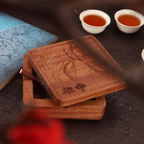 雕刻创意家居礼品实木烟灰缸创意带盖家用客厅大号古典个性男