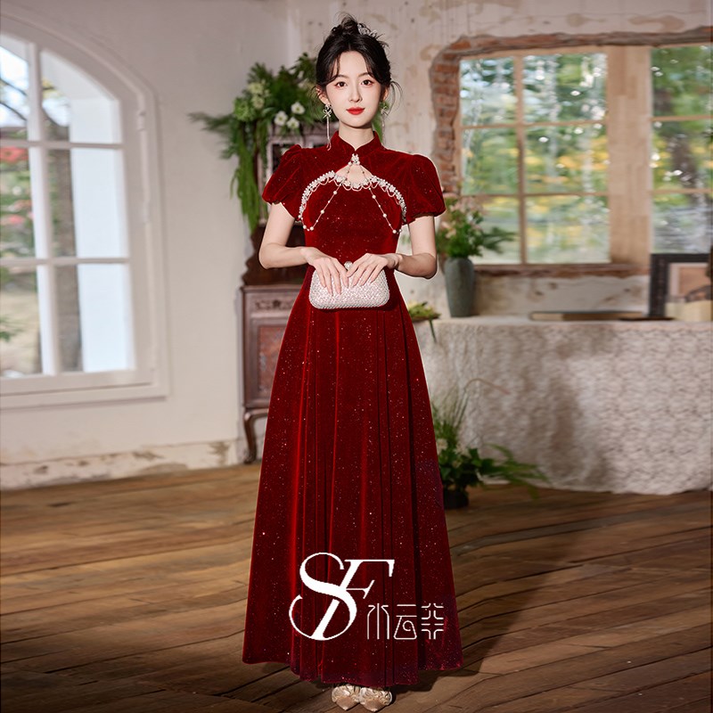 新中式敬酒服新娘旗袍2025新款夏季高端结婚红色丝绒订婚礼服裙女