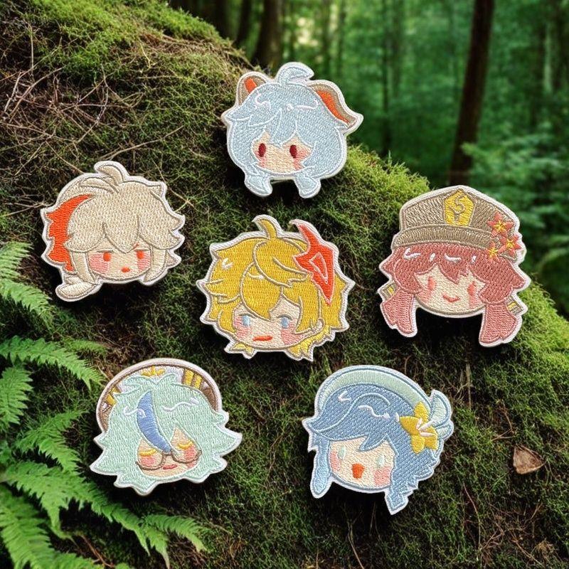 自粘卡通刺绣二次元人物头布贴衣服包包装饰贴花修补贴补丁贴diy