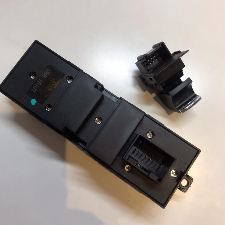 适用东风风光580电动升降器开关电动窗开关/门窗玻璃升降开关纯正