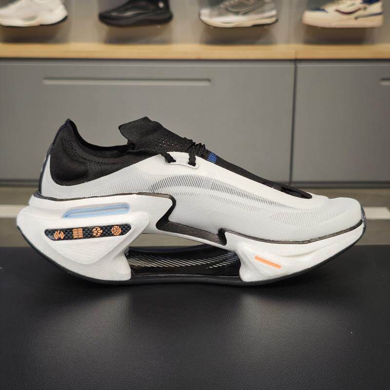 大绝影3减震耐磨轻质运动