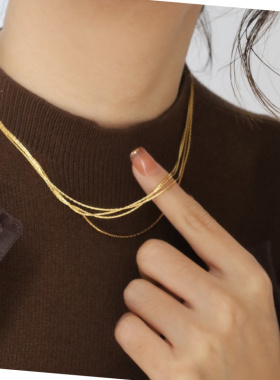 轻奢小众金色钛钢多层叠戴项链