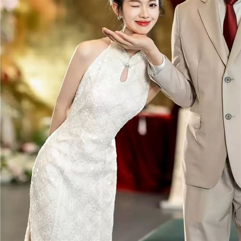 新中式晨袍女新娘挂脖高级感旗袍婚敬酒服白色领证登记订婚礼服