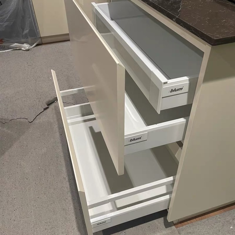 进口blum百隆百变星骑马抽方杆金属抽屉阻尼抽屉轨道方杆托底滑轨