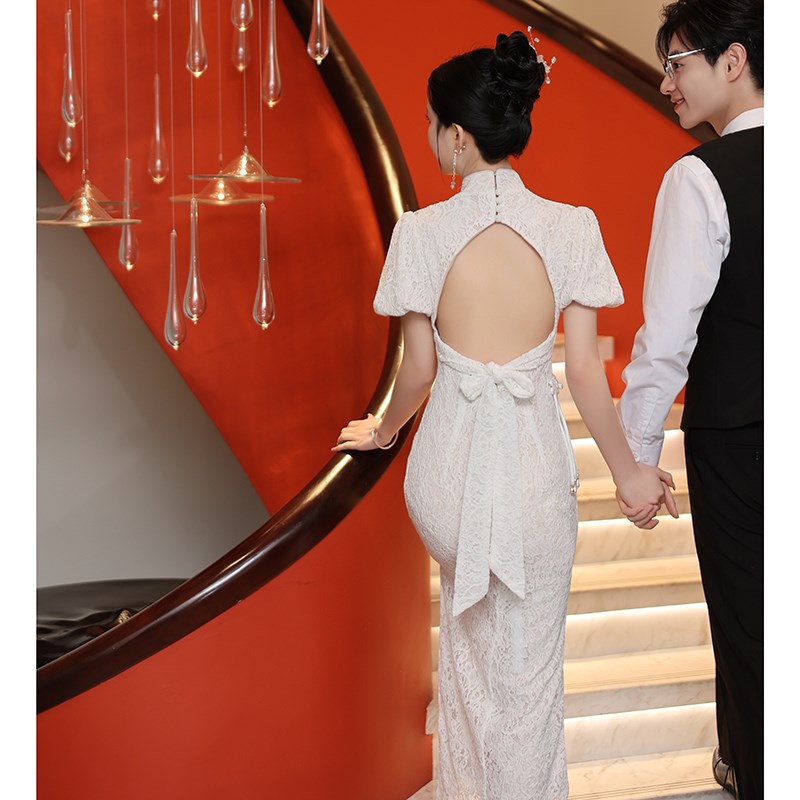 白色旗袍敬酒服新娘2024新款中式订婚晚礼服裙领证登记毕业成人礼