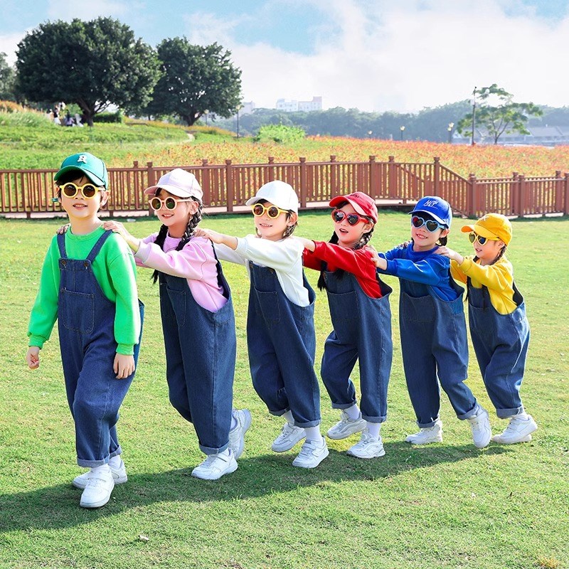 元旦小美满舞蹈服彩色亲子背带牛仔套装长袖卡拉永远OK演出服儿童