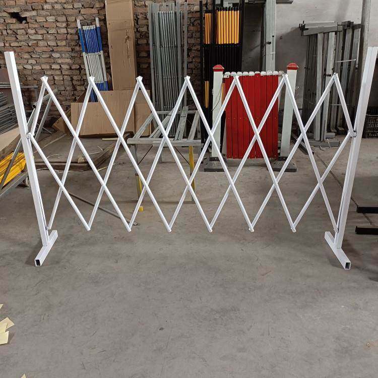 白色黑色铁质伸缩围栏锌钢伸缩铁马车间学校医院隔离伸缩铁马厂家