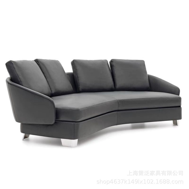 意大利米洛提意式极简别墅平层客厅创意设计师组合Lawson布艺沙发