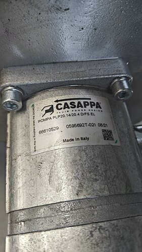 国产替代进口CASAPPA双联齿轮泵PLP20.14/20.4 D FS/EL扫雪车油泵