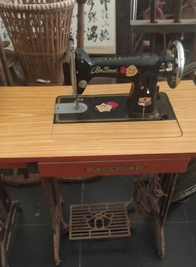 复古煤油灯老马灯提灯民俗老物件电视电话机录音机缝纫机怀旧