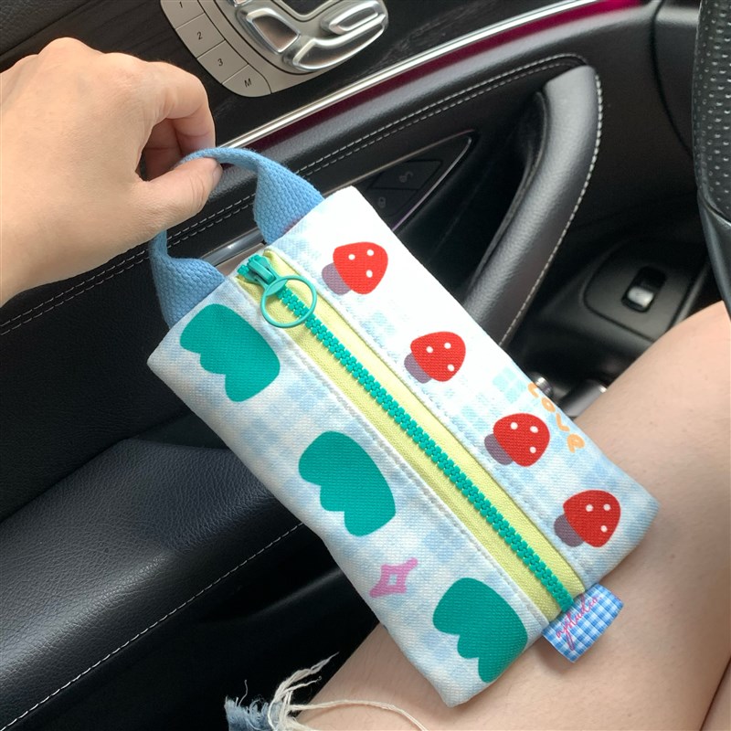 可爱补习便携笔袋女条纹加厚小号收纳袋多巴胺出门零钱包多功能新