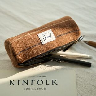 MUIS目意思初高中女学生格纹咖啡复古毛呢大容量笔袋收纳袋化妆包