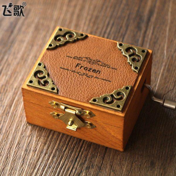 复古手摇音乐盒木质八音盒天空之城创意生日礼物送男女生闺蜜同学,家居饰品,音乐盒,淘宝优惠券,粉丝福利购,淘宝优惠卷