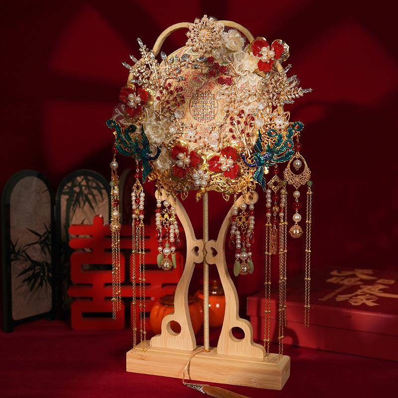 古风结婚礼亲团扇香槟色造材花液新娘扇子喜扇料出嫁接手捧UMF花d