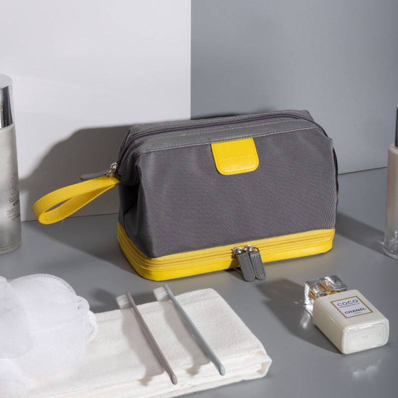 上汽大众 一包收齐 层洗漱包