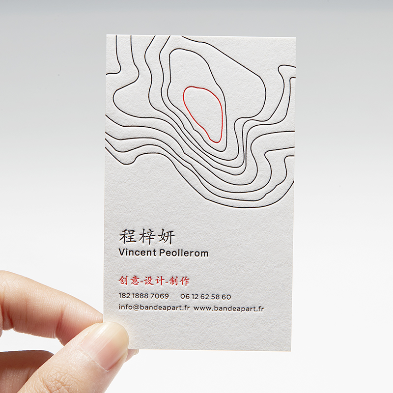私人定制高档名片双面印刷特种纸张棉卡烫金凹凸定制免费设计名片