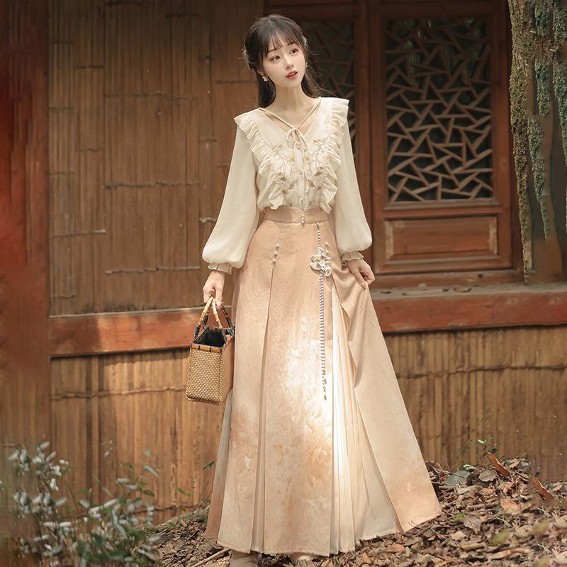 2025新款原创设计秋意晚中国风女装汉元素汉服上衣半裙套装8829高