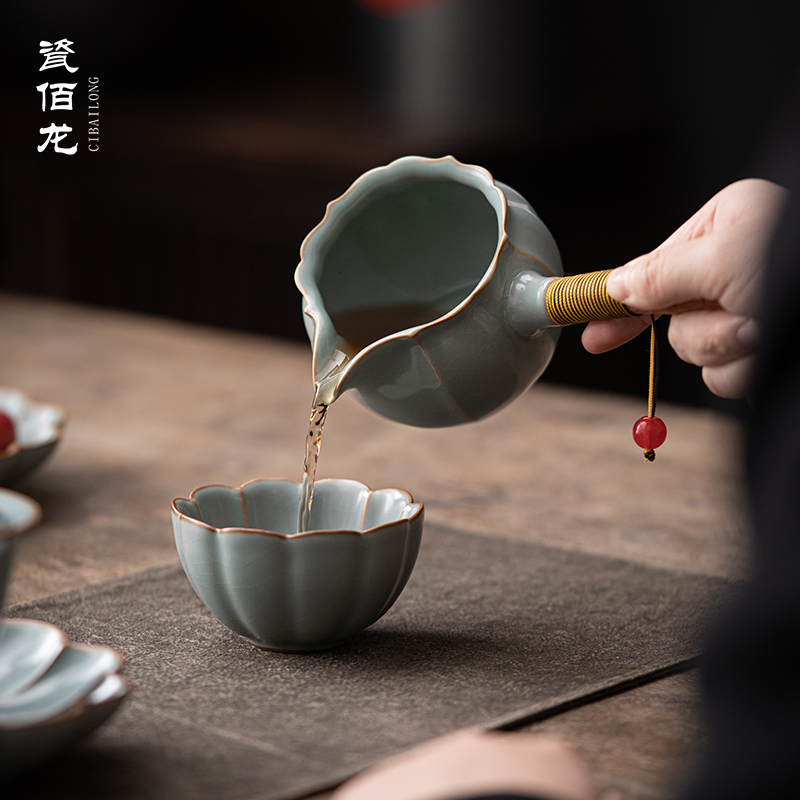 柏韵邱卫国汝窑侧把公道杯陶瓷茶海家用分茶器带手柄冰裂纹大容量