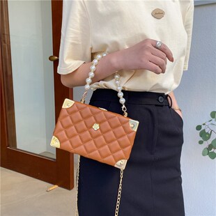2024新款女士菱格链条包珍珠手提斜跨小方包韩版绣线盒子包