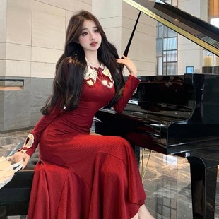 大码胖mm新中式娃娃领收腰红色旗袍连衣裙女秋冬气质包臀鱼尾长裙