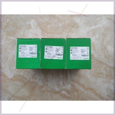 继电器插座RXZE1M2C  3盒