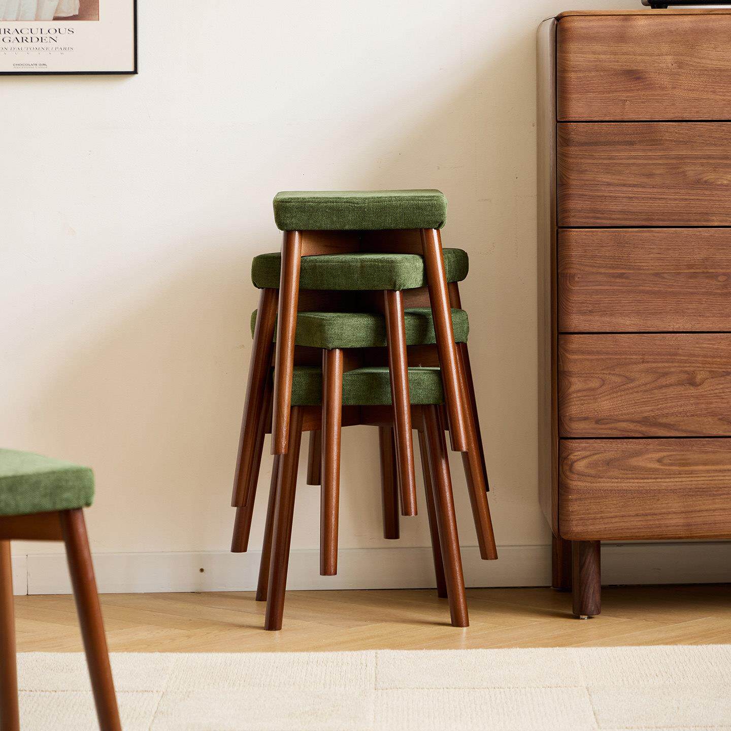 凳子家用可叠放餐桌凳饭厅备用高凳实木梳妆椅子中古胡桃布艺板凳