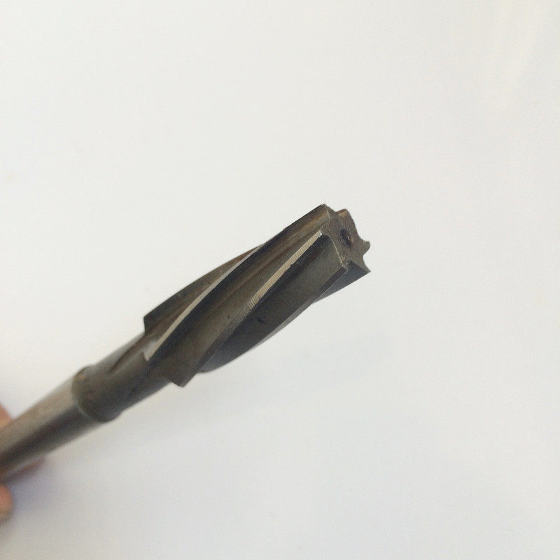 高速钢铰刀:锥度铰刀      2 22 2 2 2