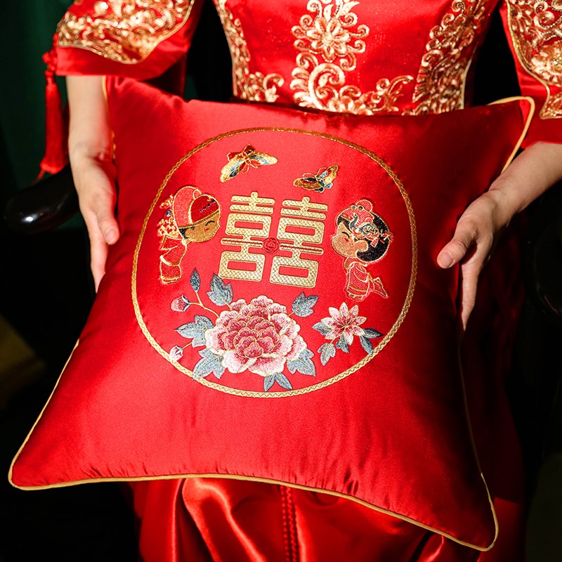 新中式结婚红色抱枕一对婚庆婚房床上靠垫送新人喜庆靠枕头套客厅