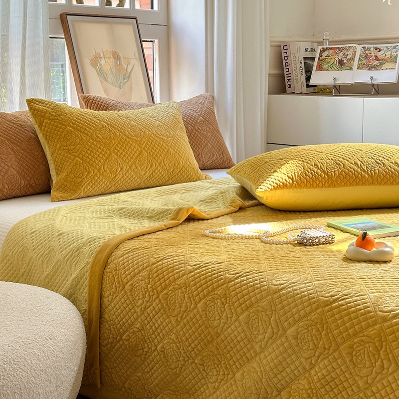 秋冬新款一面宝宝绒一面天丝玫瑰绗缝夹棉床盖双面可用床单炕盖