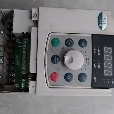 蓝海华腾拆机变频器 外壳少了 功能包好。处理