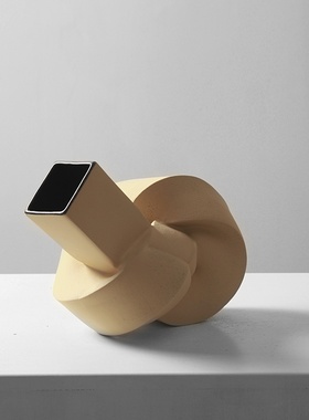 现代几何扭曲米黄陶瓷花器摆件软装艺术样板间客厅电视柜雕塑