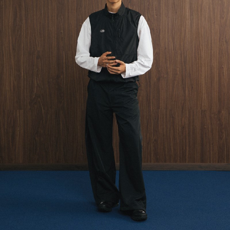 SUPERTOFU(SPTF)AW24 叠穿搭配 轻薄款 尼龙 立领拉链马甲