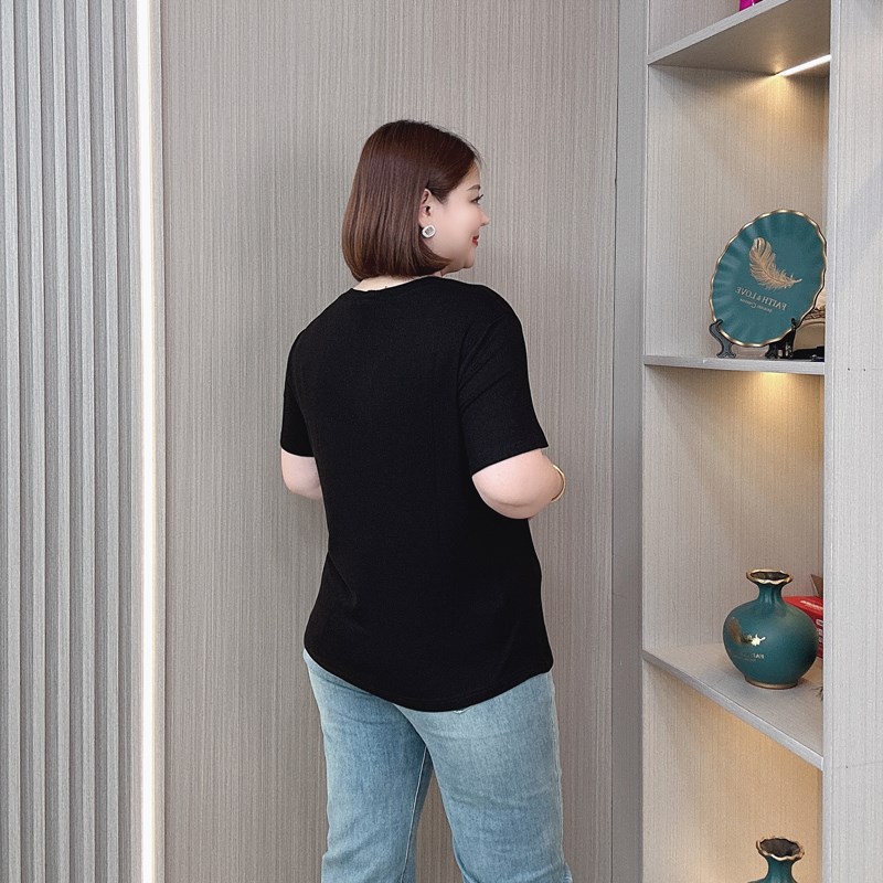 大码女装夏季薄款细长条棉短袖T恤女胖mm宽松显瘦V领休闲打底上衣
