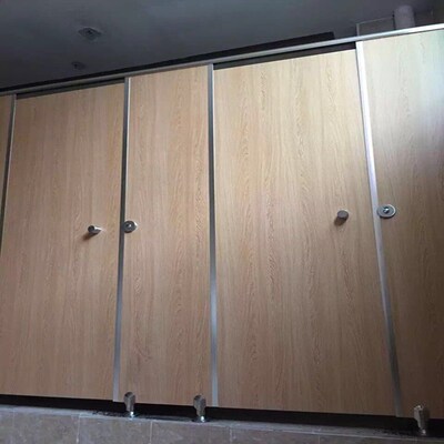 新品卫生间隔断木纹色 公共厕所淋浴间隔板 抗倍特防水防潮板