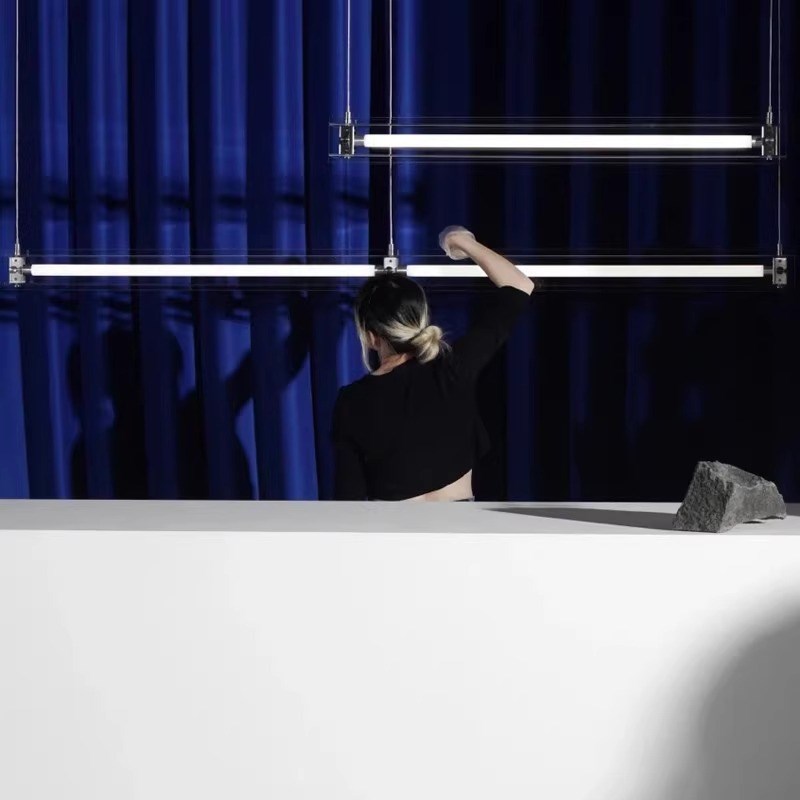 餐厅吊灯后现代极简创意玻璃一字长条灯设计师岛吧台办公室灯