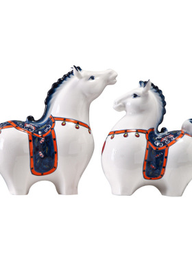 创意家居装饰小摆件客厅酒柜书桌个性摆设现代陶瓷摆件马