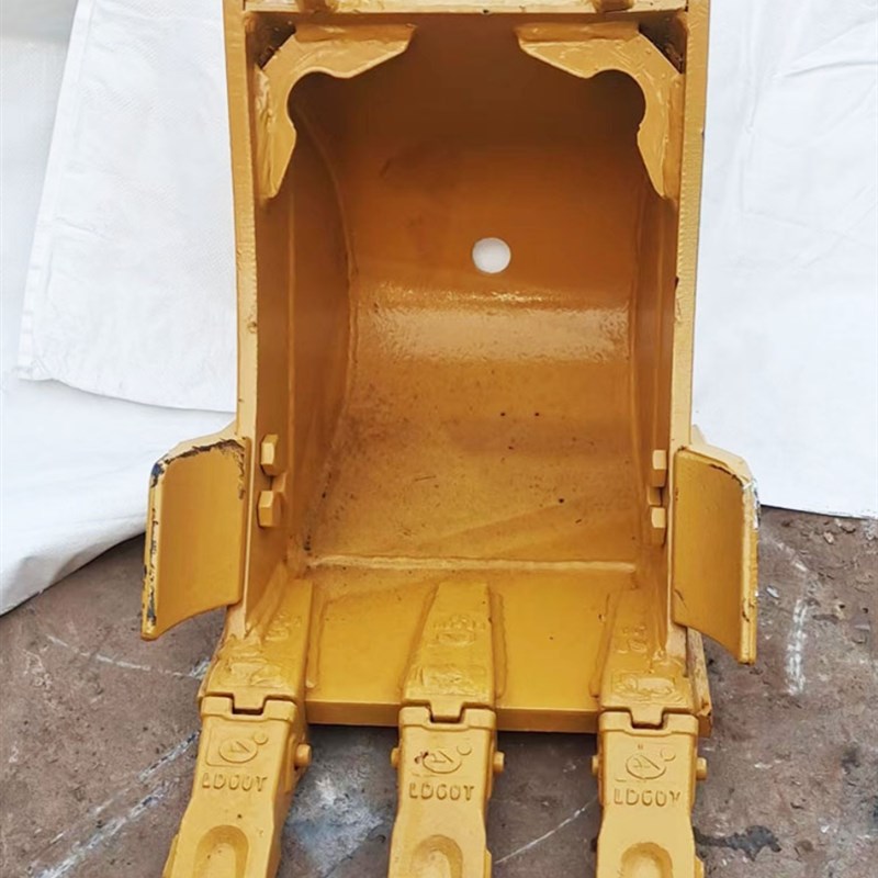 微挖徐工15 17 26 35 55 60 65 75水沟斗挖沟斗电缆沟窄斗20 30宽