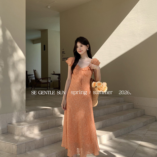 SUN 一见倾心浪漫满分～法式 荷叶边斜裁印花连衣裙8854 GENTLE