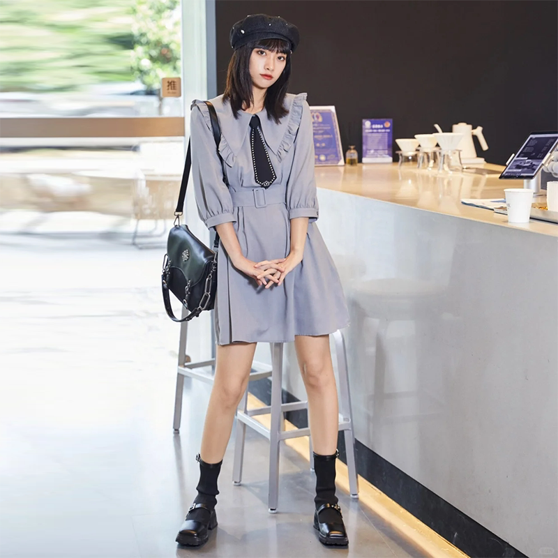 鸟撤柜剪牌 L224学院风连衣裙子 女装春秋时尚复古甜美设计师小众