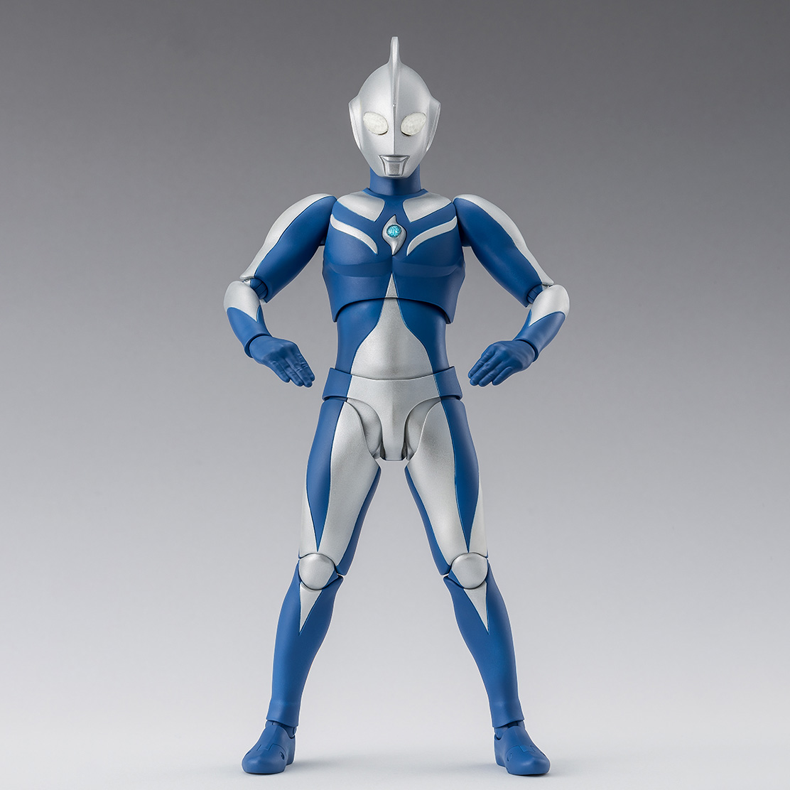 万代 SHF 慈爱 高斯奥特曼 月神模式 超人可动成品模型
