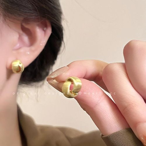 磨砂拉丝哑光银耳钉女法式复古高级感耳环冷淡风气质百搭耳饰品