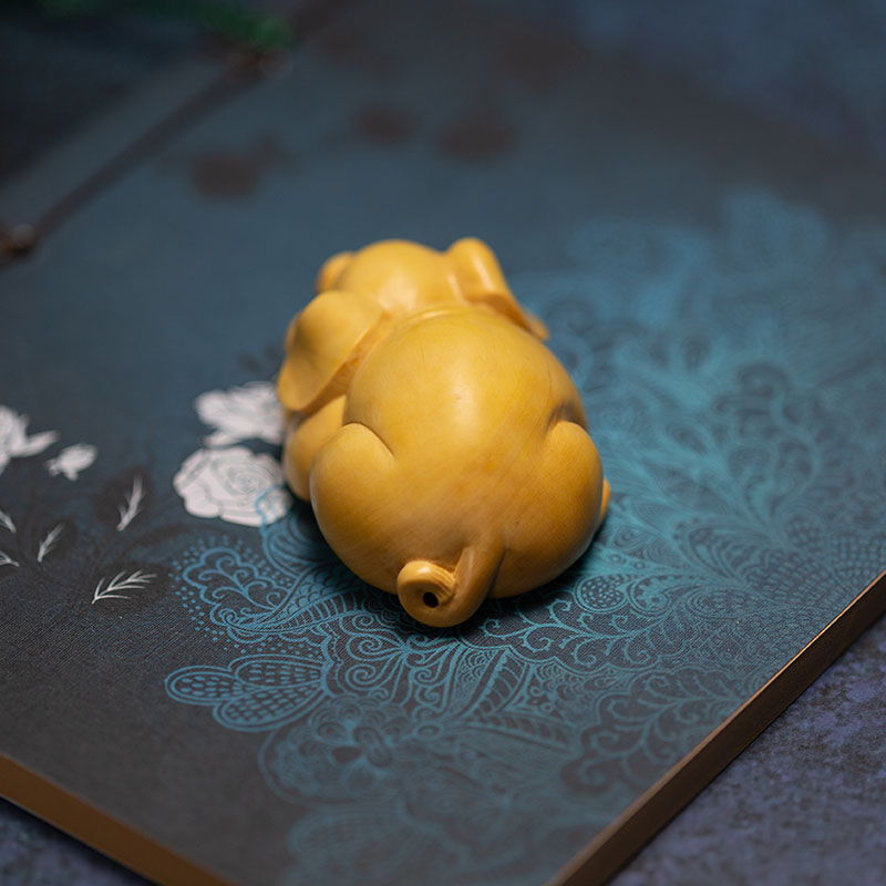黄杨木雕创意生肖猪实木刻工艺品文玩手把件家居装饰摆件汽车挂饰