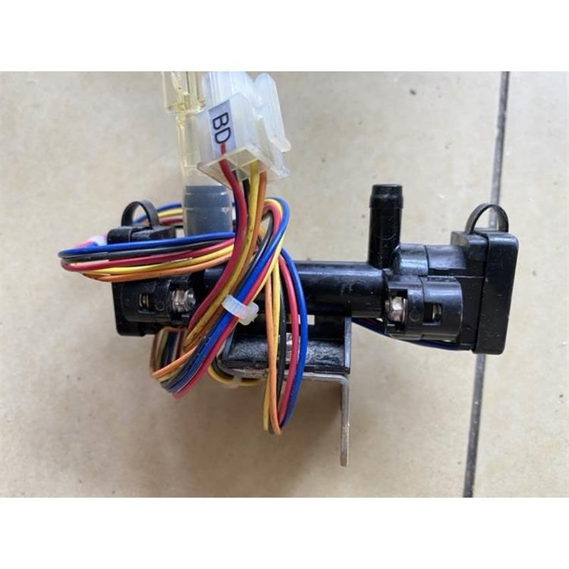 日机装dbb27BD漏血检测器 检测测距器激光传感ADI*