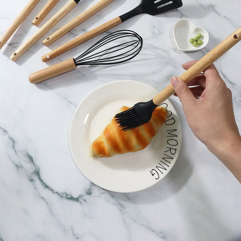 木柄硅胶厨具12件 不粘锅锅铲汤勺装 家用耐高温硅胶铲勺