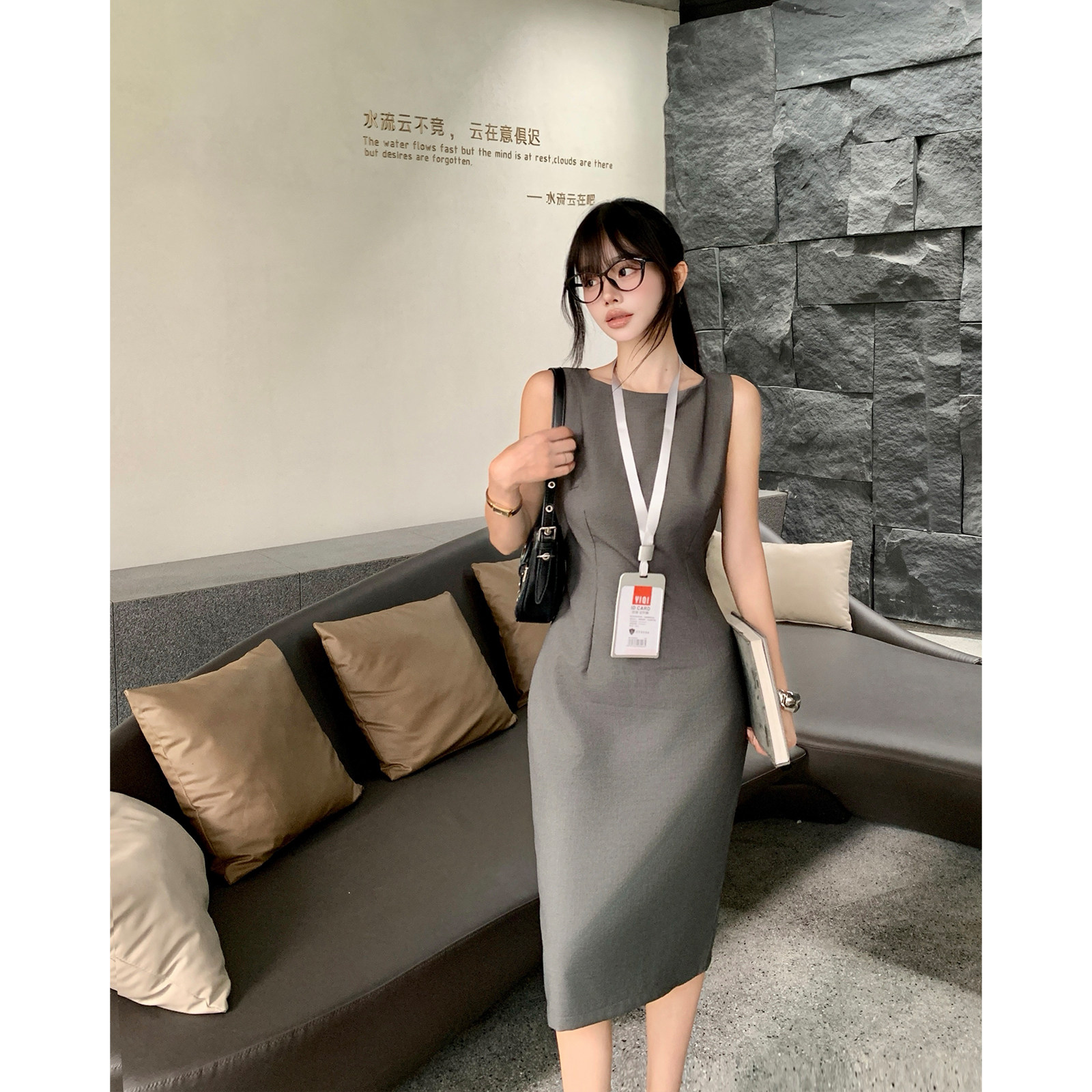 微辣不加冰法式职场西装瑞秋裙女秋季紧身收腰长款开叉包臀连衣裙