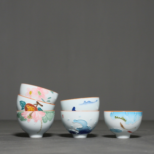 手绘青瓷花朵功夫茶具品茗杯陶瓷家用茶杯釉下彩礼盒装